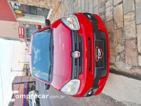 Fiat Uno Attractive 1.0 (Flex) 4p 4 portas