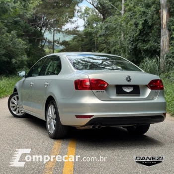 Jetta 2.0 Comfortline Tiptronic (Flex)