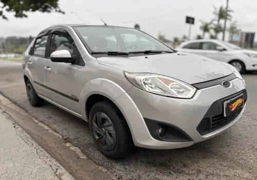 FORD FIESTA 1.6 MPI Sedan 8V 4 portas