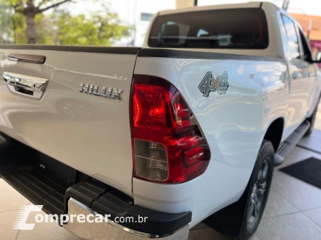 HILUX 2.8 D-4D TURBO DIESEL CD SR 4X4 AUTOMÁTICO