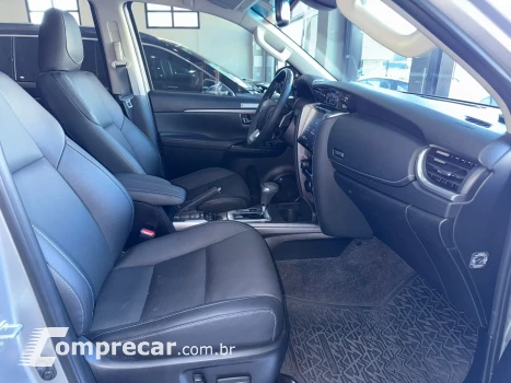 HILUX SW4 2.8 D-4d Turbo SRX Platinum 7L 4X4