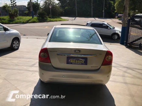 FOCUS 2.0 Ghia Sedan 16V
