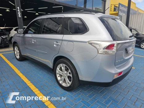 OUTLANDER 2.0 16V 160cv Aut.