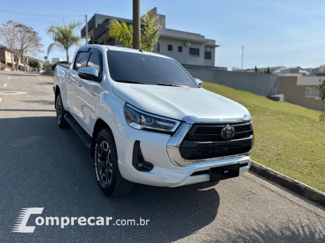 HILUX 2.8 D-4D TURBO DIESEL CD SRX 4X4 AUTOMÁTICO