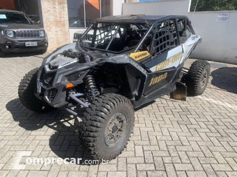 FORD CAN-AM SSV Maverick 4 portas