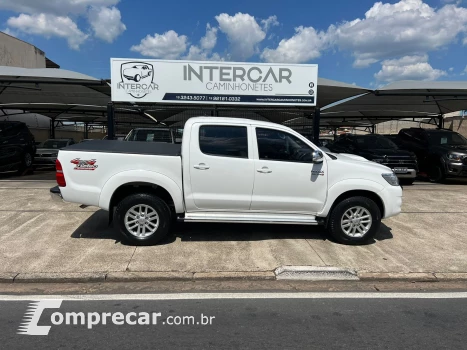 Toyota HILUX 3.0 SRV 4X4 CD 16V Turbo Intercooler 4 portas