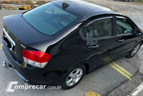 CITY 1.5 LX Sedan 16V