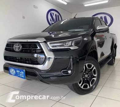 Toyota Hilux Caminhonete 2.8 16V SRX 4X4 TURBO DIESEL CABINE DUPLA 5 portas