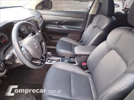 OUTLANDER 2.2 MIVEC DI-D DIESEL HPE-S AWD AUTOMÁT