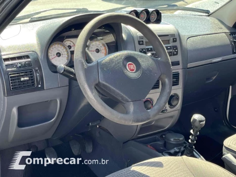 Fiat STRADA 1.8 MPI ADVENTURE CD 16V FLEX 2P MANUAL 4 portas