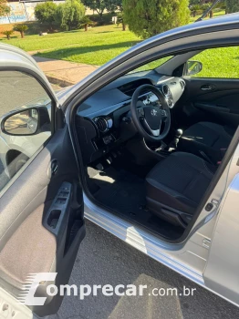ETIOS 1.5 XS Sedan 16V