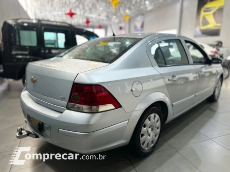 VECTRA SEDAN - 2.0 MPFI EXPRESSION 8V 4P MANUAL