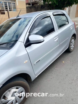 Toyota ETIOS 1.3 X 16V 4 portas