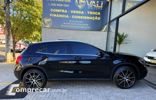 GLA 200 Vision 1.6/1.6 TB 16V Flex Aut.
