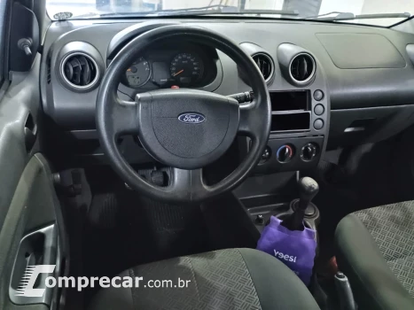Fiesta Sedan 1.6 Zetec