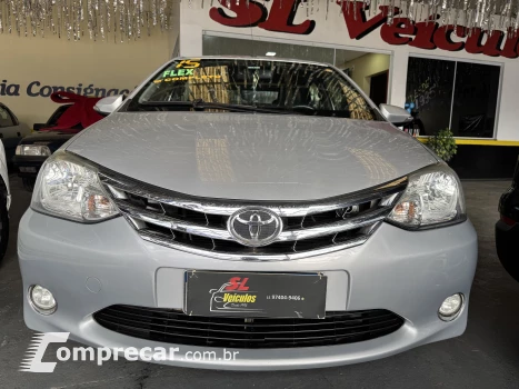 Toyota ETIOS 1.5 Platinum Sedan 16V 4 portas