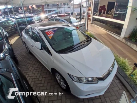 Honda CIVIC - 1.8 EXS 16V 4P AUTOMÁTICO 4 portas