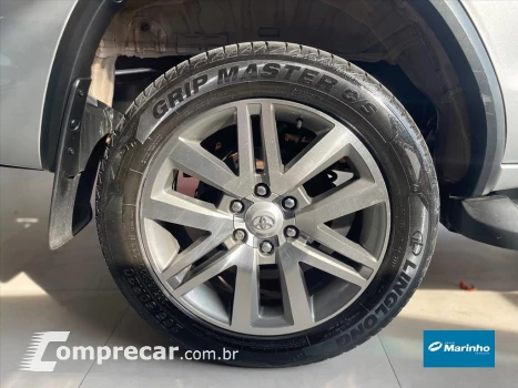 HILUX SW4 2.7 SR 7 LUGARES 4X2 16V FLEX 4P AUTOMÁ