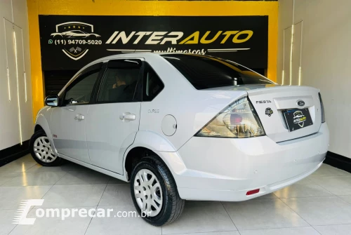 FIESTA 1.6 MPI Class Sedan 8V