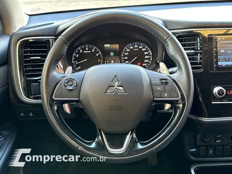 OUTLANDER 3.0 MIVEC V6 GASOLINA HPE-S AWD AUTOMÁTICO