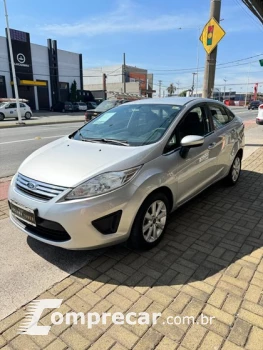 FORD FIESTA 4 portas