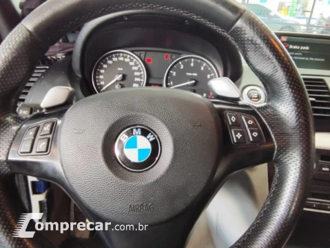 BMW 130i - 3.0 SPORT HATCH 24V 4P AUTOMÁTICO 4 portas