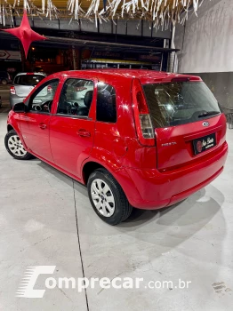FIESTA 1.6 MPI Class Hatch 8V