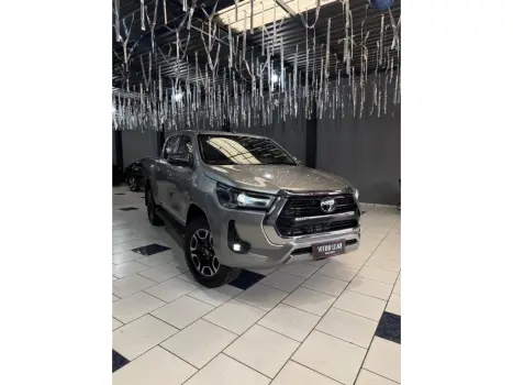 Toyota HILUX 2.8 D-4D TURBO DIESEL CD SRX 4X4 AUTOMÁTICO 4 portas