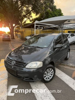 Volkswagen FOX 1.6 MI 8V 4 portas