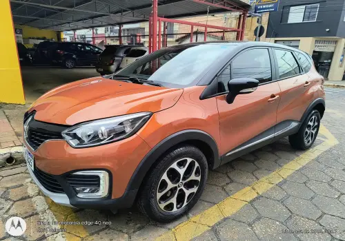 Renault CAPTUR Intense 1.6 16V Flex 5p Aut. 4 portas