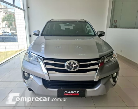 Hilux SW4 SR 4x2 2.7/ 2.7 Flex 16V Aut.