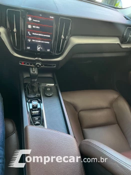 XC60 2.0 T5 Momentum AWD Geartronic