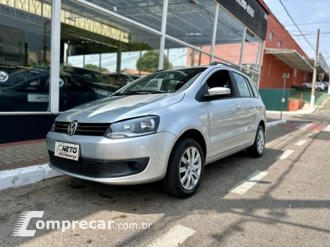 Volkswagen SPACEFOX  TREND I MOTION 1.6 T. Flex 8V 4 portas