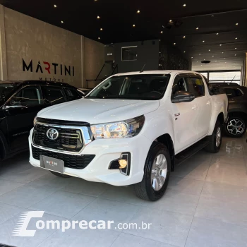 Toyota Hilux CD SR 4x2 2.7 16V/2.7 Flex Aut. 4 portas