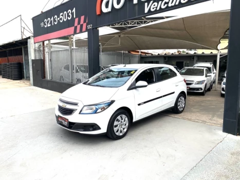 CHEVROLET ONIX 1.4 MPFI LT 8V 4 portas