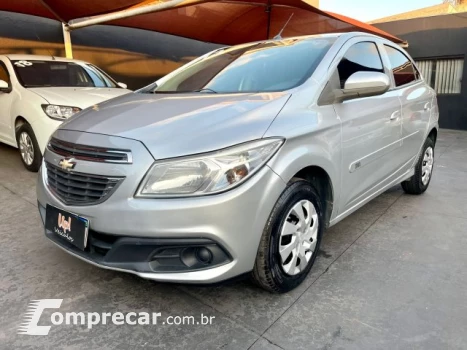 CHEVROLET ONIX - 1.0 MPFI LT 8V 4P MANUAL 4 portas