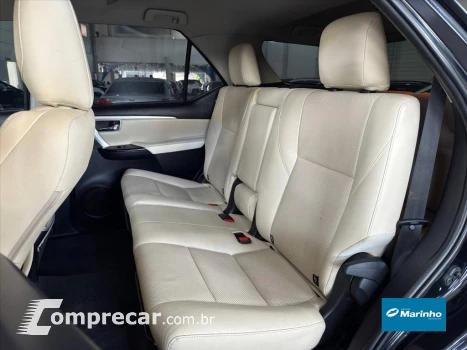 HILUX SW4 2.8 SRX DIAMOND 4X4 7 LUGARES 16V TURBO