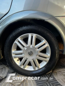 ASTRA 2.0 MPFI CD Sedan 8V