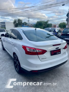 FOCUS 2.0 Titanium Fastback 16V