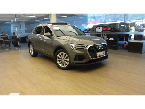 Audi Q3 1.4 35 TFSI Prestige Plus S Tronic 4 portas