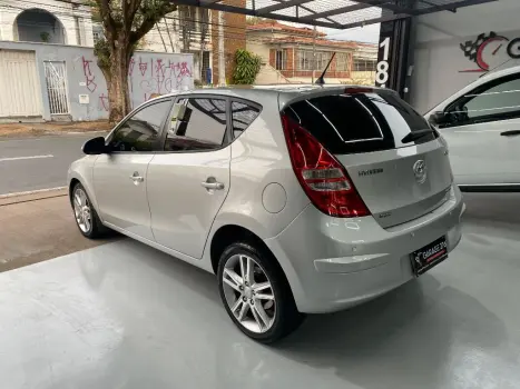 i30 2.0 16V 145cv 5p Mec.