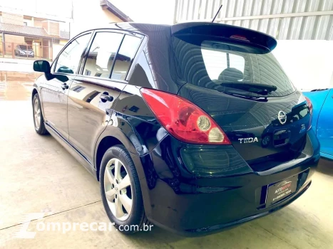 Nissan Tiida 1.8 SL