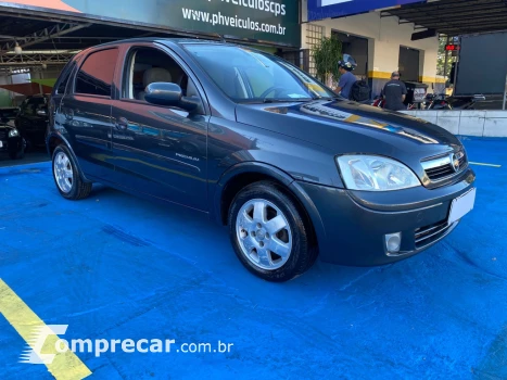 Corsa Hatch