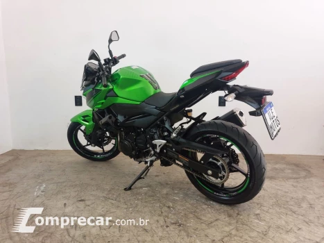 KAWASAKI Z400