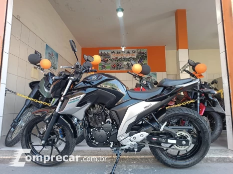 Yamaha FAZER 250