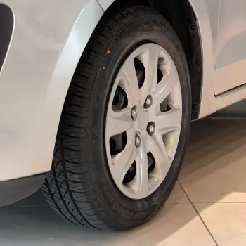 Ka 1.5 Sedan SE 12V Flex 4p Mec.
