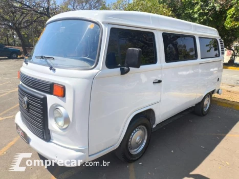 Volkswagen KOMBI - 1.4 MI STD 8V 4P MANUAL 4 portas