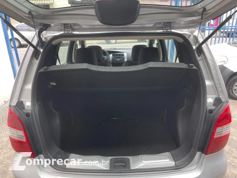 LIVINA 1.8 S 16V