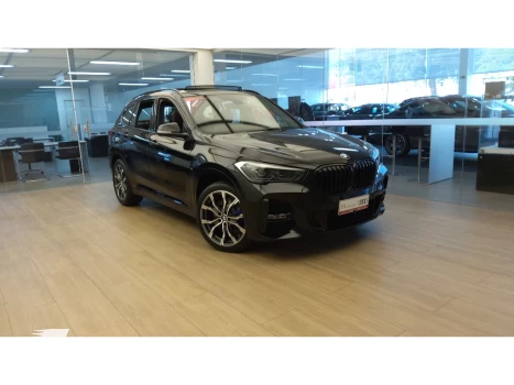 BMW X1 2.0 16V TURBO ACTIVEFLEX SDRIVE20I M SPORT PLUS 4P AUTOMÁ 5 portas