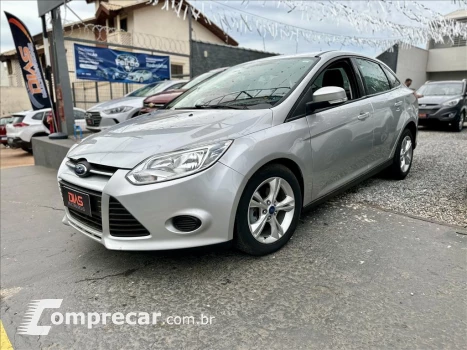 FORD FOCUS 2.0 SE Sedan 16V 4 portas